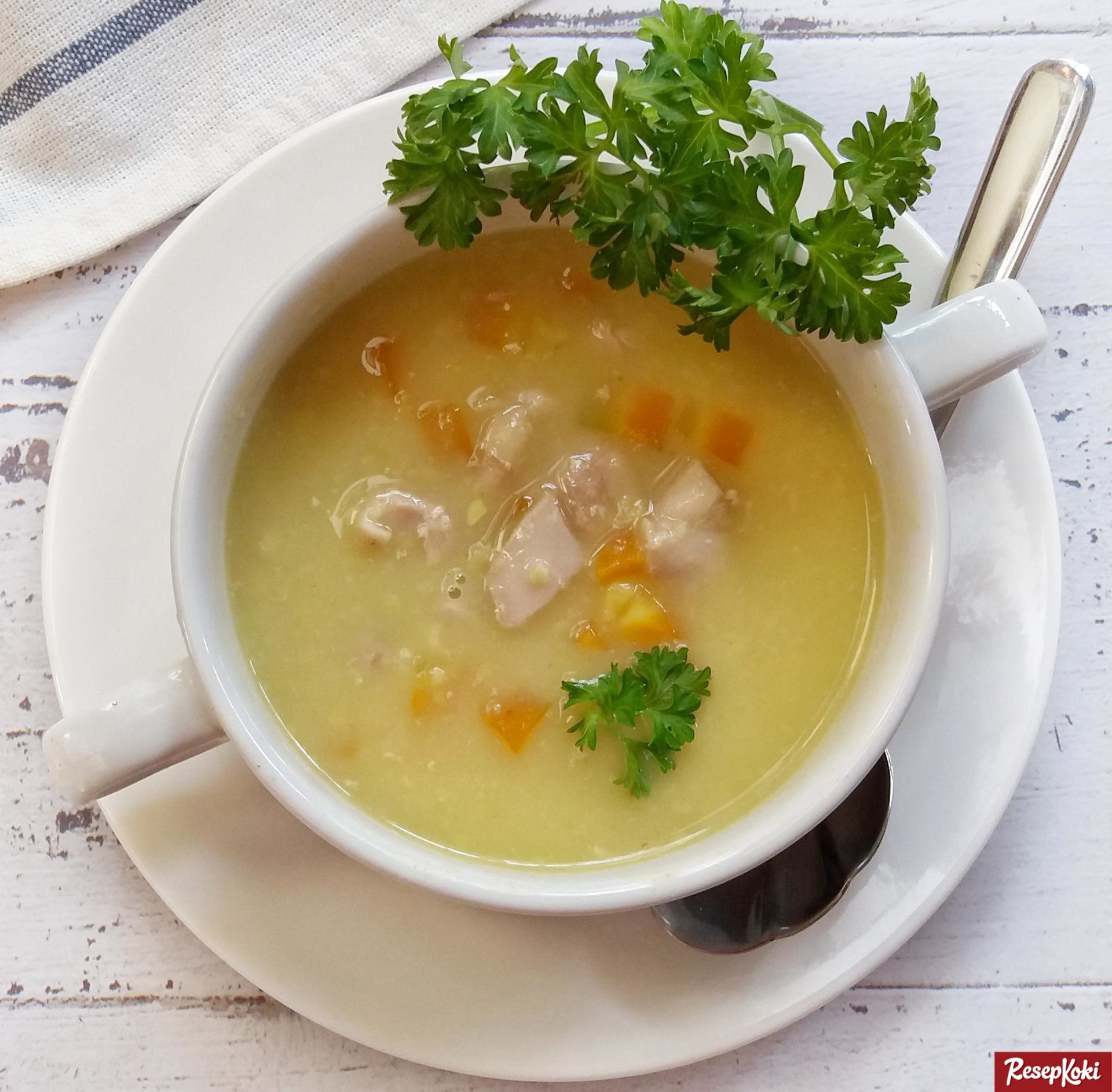 4 Tips Membuat Sup Krim Ayam Lezat, Kental, dan Tidak Menggumpal atau Memisah