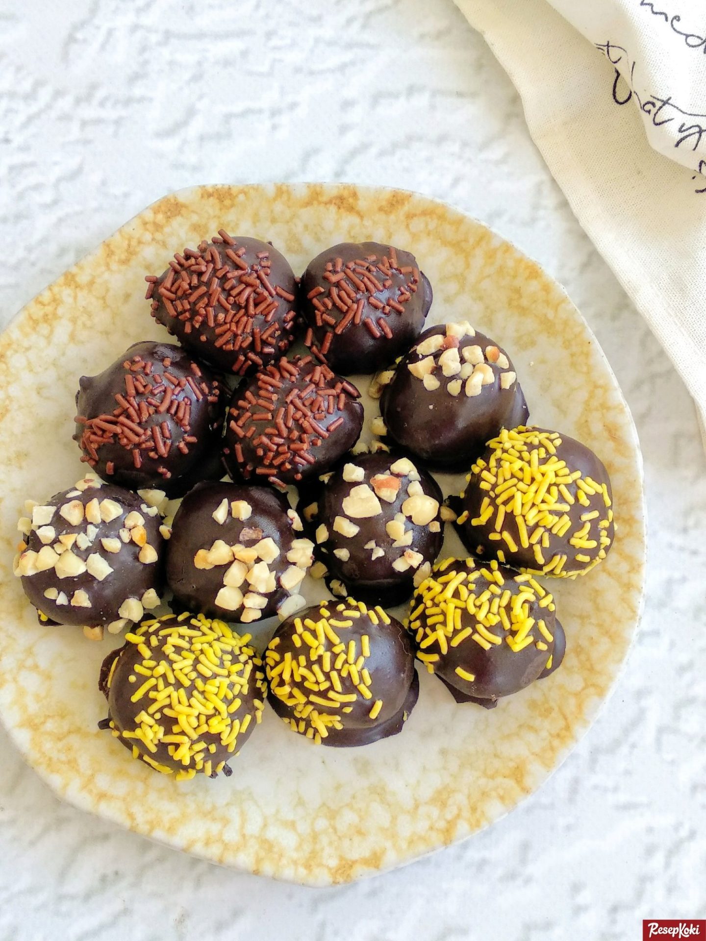 coklat truffle manis